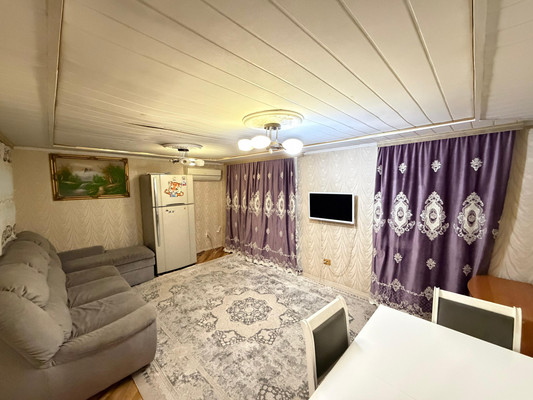 Продам трехкомнатную (3-комн.) квартиру, Суворова ул, 21, Нальчик г