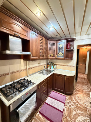 Продам трехкомнатную (3-комн.) квартиру, Суворова ул, 21, Нальчик г