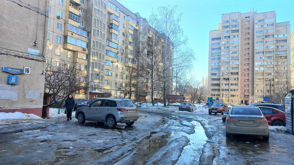 Продам двухкомнатную (2-комн.) квартиру, Катукова ул, 16, Липецк г