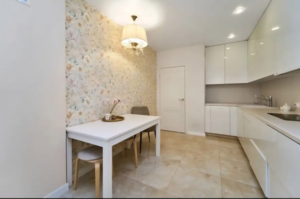 Продам двухкомнатную (2-комн.) квартиру, им. Адмирала Серебрякова ул, 3к1, Краснодар г