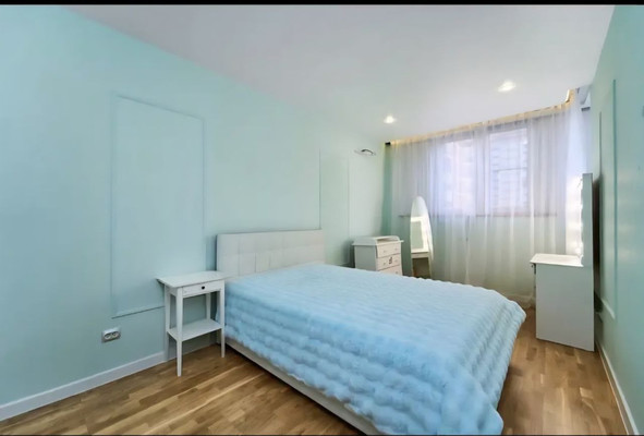 Продам двухкомнатную (2-комн.) квартиру, им. Адмирала Серебрякова ул, 3к1, Краснодар г