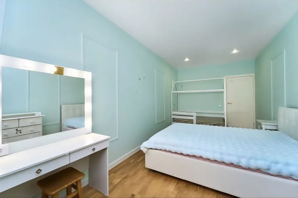 Продам двухкомнатную (2-комн.) квартиру, им. Адмирала Серебрякова ул, 3к1, Краснодар г