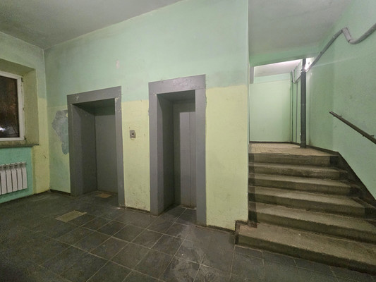 Продам однокомнатную (1-комн.) квартиру, Бахарева ул, 8, Ступино г