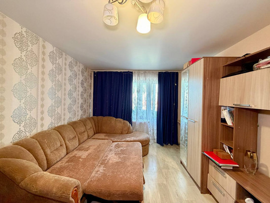 Продам однокомнатную (1-комн.) квартиру, Русская ул, 38а, Симферополь г