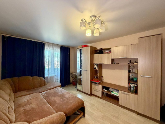 Продам однокомнатную (1-комн.) квартиру, Русская ул, 38а, Симферополь г