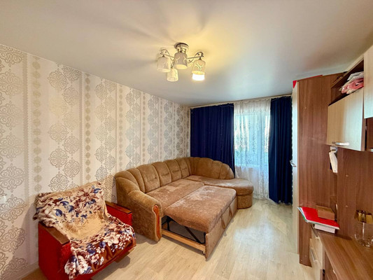 Продам однокомнатную (1-комн.) квартиру, Русская ул, 38а, Симферополь г