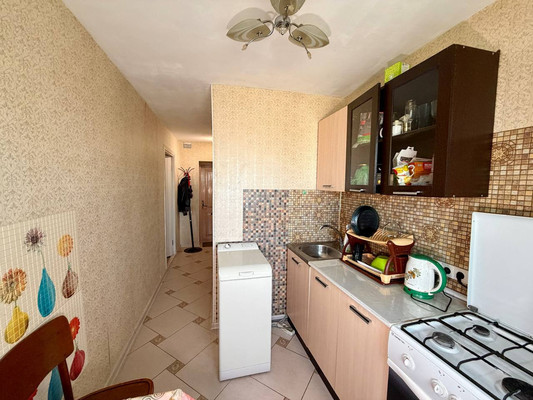 Продам однокомнатную (1-комн.) квартиру, Русская ул, 38а, Симферополь г