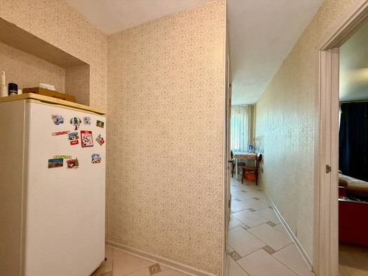 Продам однокомнатную (1-комн.) квартиру, Русская ул, 38а, Симферополь г