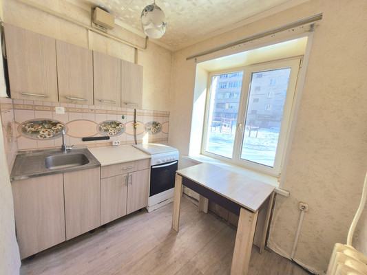 Продам двухкомнатную (2-комн.) квартиру, Лучистая ул, 5, Гребнево д