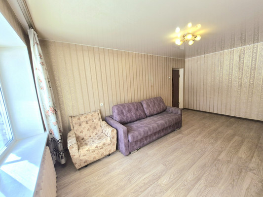 Продам двухкомнатную (2-комн.) квартиру, Лучистая ул, 5, Гребнево д