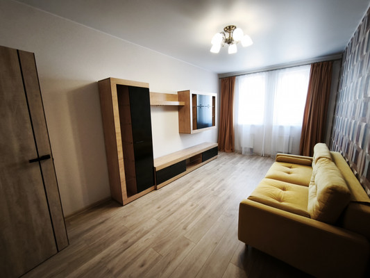 Сдам двухкомнатную (2-комн.) квартиру, Заводская ул, 9кА, Ивантеевка г