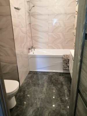 Продам двухкомнатную (2-комн.) квартиру, Энгельса ул, 93, Новороссийск г