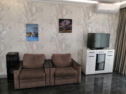 Продам трехкомнатную (3-комн.) квартиру, Энгельса ул, 93, Новороссийск г