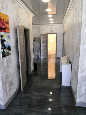 Продам трехкомнатную (3-комн.) квартиру, Энгельса ул, 93, Новороссийск г