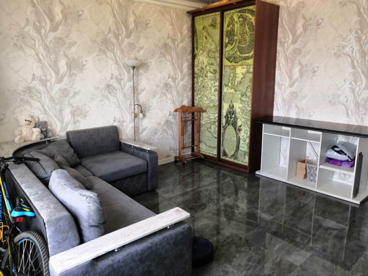 Продам трехкомнатную (3-комн.) квартиру, Энгельса ул, 93, Новороссийск г