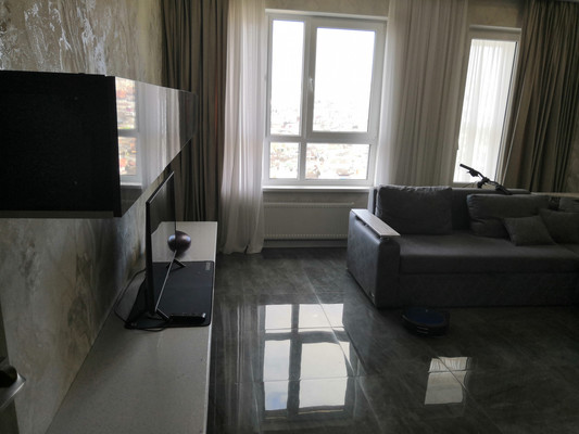 Продам трехкомнатную (3-комн.) квартиру, Энгельса ул, 93, Новороссийск г