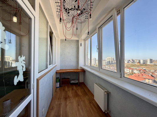 Продам трехкомнатную (3-комн.) квартиру, Камская ул, 31, Симферополь г