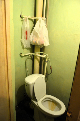 Продам трехкомнатную (3-комн.) квартиру, Киевская ул, 14, Санкт-Петербург г