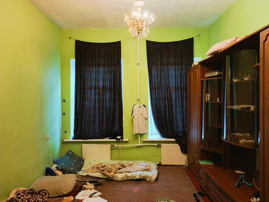 Продам трехкомнатную (3-комн.) квартиру, Киевская ул, 14, Санкт-Петербург г