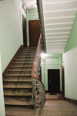 Продам трехкомнатную (3-комн.) квартиру, Киевская ул, 14, Санкт-Петербург г