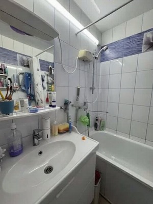 Продам двухкомнатную (2-комн.) квартиру, Липчанского ул, 4, Москва г