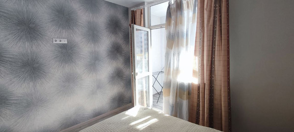 Сдам однокомнатную (1-комн.) квартиру, Батурина ул, 135, Симферополь г