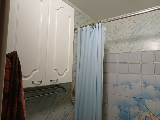 Продам трехкомнатную (3-комн.) квартиру, Коровникова ул, 1/53, Великий Новгород г