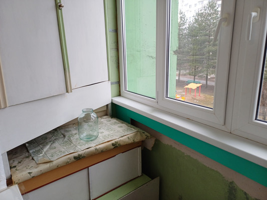 Продам трехкомнатную (3-комн.) квартиру, Коровникова ул, 1/53, Великий Новгород г