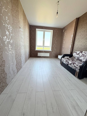 Продам двухкомнатную (2-комн.) квартиру, Батуринская ул, 18к1014, Краснодар г