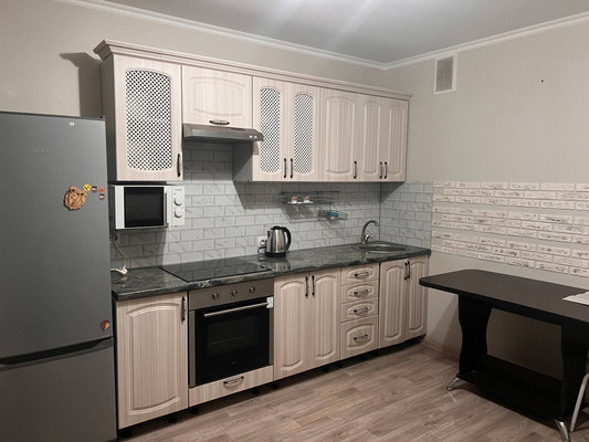 Сдам двухкомнатную (2-комн.) квартиру, Черкасская ул, 60/1, Краснодар г