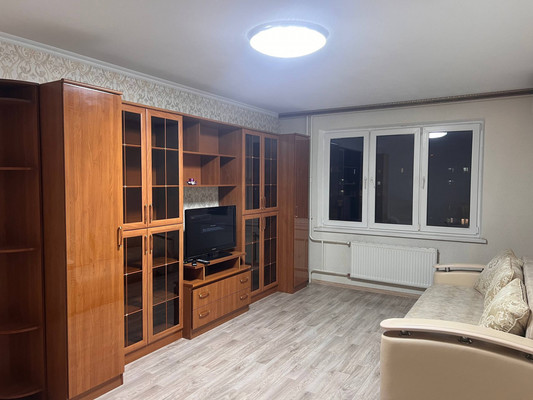 Сдам двухкомнатную (2-комн.) квартиру, Черкасская ул, 60/1, Краснодар г