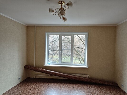 Продам комнату в 3-комн. квартире, Северный б-р, 19Б, Москва г