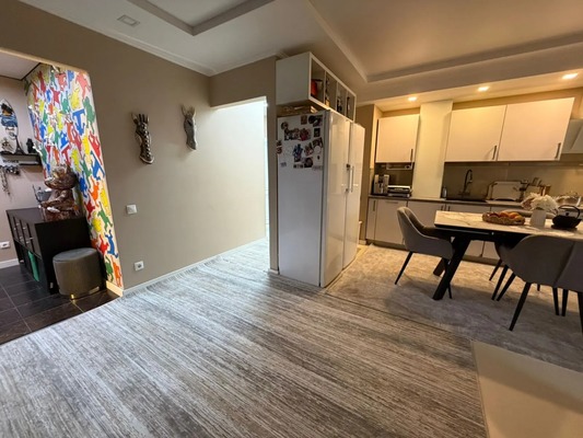 Продам трехкомнатную (3-комн.) квартиру, Кирова ул, 12к1, Люберцы г