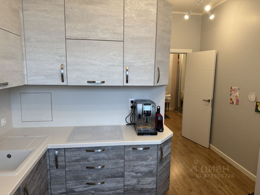 Продам двухкомнатную (2-комн.) квартиру, Берзарина ул, 28кАк1, Москва г