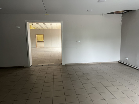 Сдам торговое помещение 550 м2, Затонская ул, 18, Красноярск г