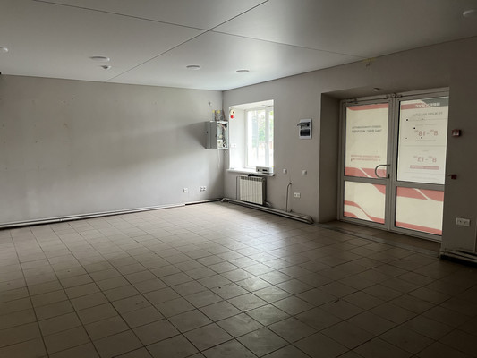 Сдам торговое помещение 550 м2, Затонская ул, 18, Красноярск г