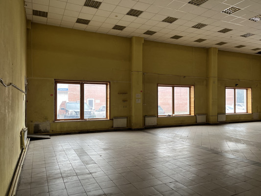 Сдам торговое помещение 550 м2, Затонская ул, 18, Красноярск г