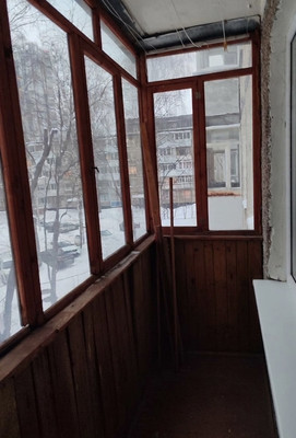 Продам двухкомнатную (2-комн.) квартиру, Сивкова ул, 3, Пермь г