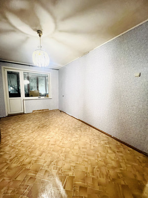 Продам двухкомнатную (2-комн.) квартиру, Сивкова ул, 3, Пермь г