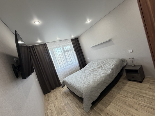 Продам двухкомнатную (2-комн.) квартиру, Водонасосная ул, 66, Комсомольск-на-Амуре г