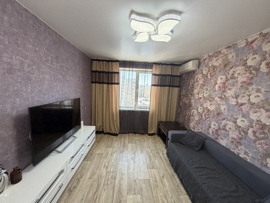 Продам двухкомнатную (2-комн.) квартиру, Водонасосная ул, 66, Комсомольск-на-Амуре г