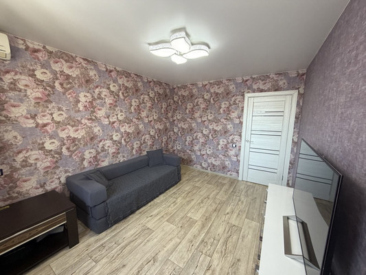 Продам двухкомнатную (2-комн.) квартиру, Водонасосная ул, 66, Комсомольск-на-Амуре г