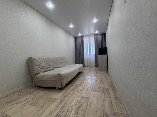 Продам двухкомнатную (2-комн.) квартиру, Водонасосная ул, 66, Комсомольск-на-Амуре г