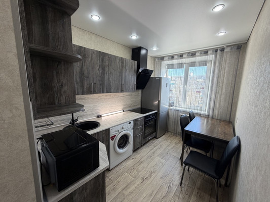 Продам двухкомнатную (2-комн.) квартиру, Водонасосная ул, 66, Комсомольск-на-Амуре г