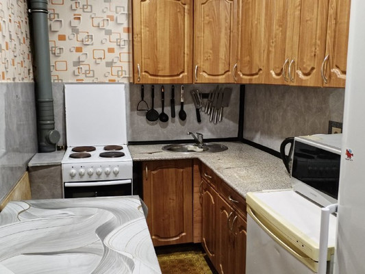 Продам двухкомнатную (2-комн.) квартиру, Кольцевая ул, 195, Уфа г