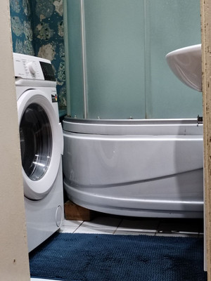 Продам двухкомнатную (2-комн.) квартиру, Кольцевая ул, 195, Уфа г