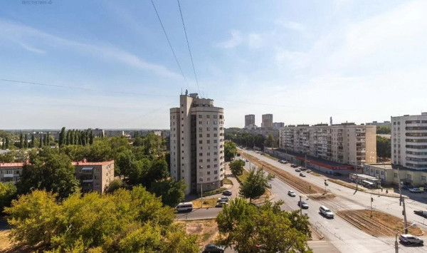 Продам двухкомнатную (2-комн.) квартиру, Кольцевая ул, 195, Уфа г