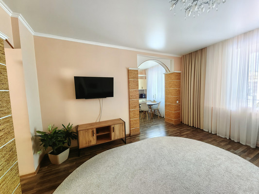 Продам трехкомнатную (3-комн.) квартиру, Карла Маркса ул, 63, Ишим г