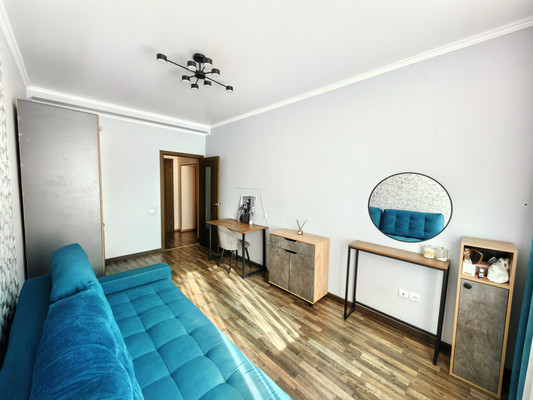 Продам трехкомнатную (3-комн.) квартиру, Карла Маркса ул, 63, Ишим г