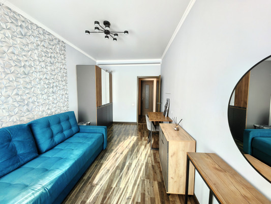 Продам трехкомнатную (3-комн.) квартиру, Карла Маркса ул, 63, Ишим г